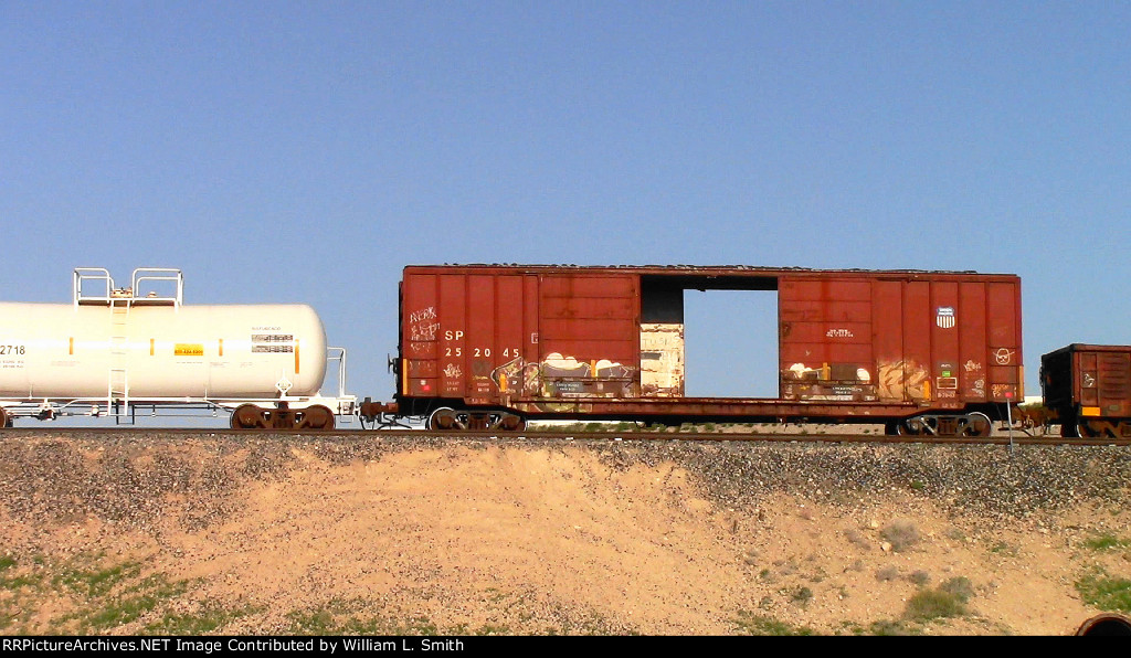 EB Manifest Frt at Erie NV W-Pshr -66